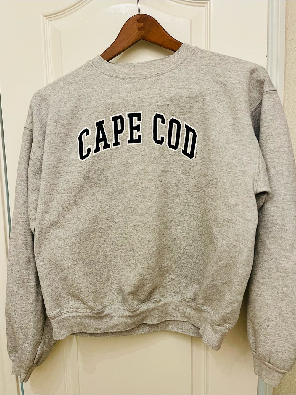 Cape Cod Gray Crewneck Sweatshirt - Unbranded